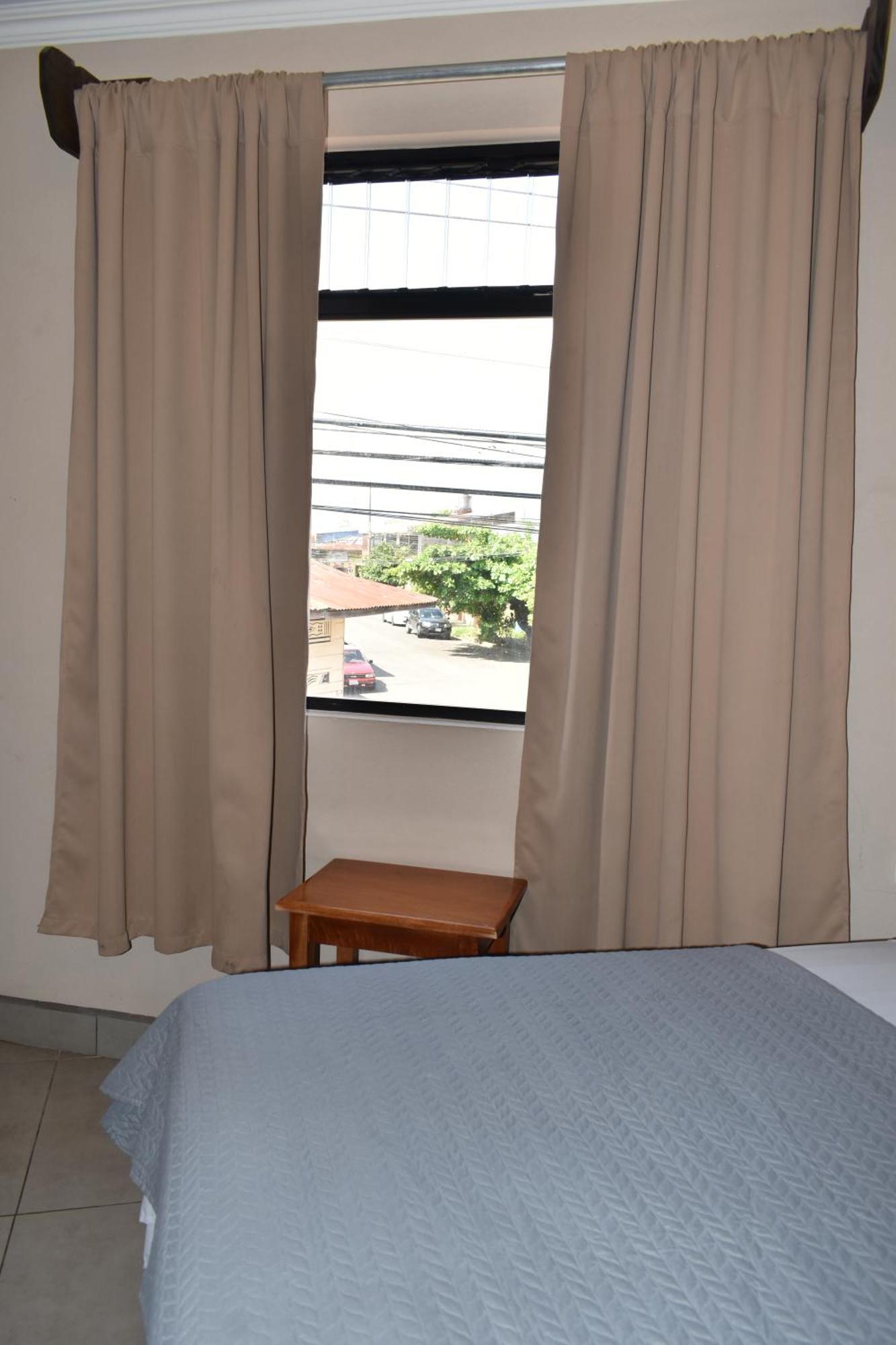 Hotel Cabinas Midey Puntarenas Eksteriør bilde